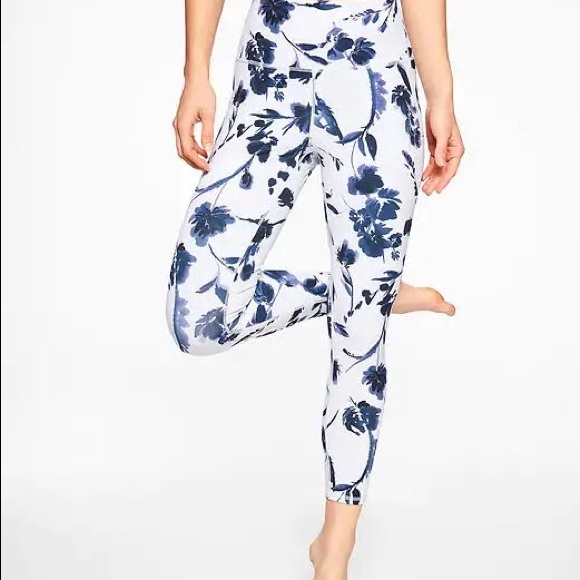 Athleta Pants - Athleta Water Flower 7/8 Tight (large)
